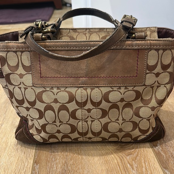 Coach Brown Classic Tote Bag - Picture 3 of 10